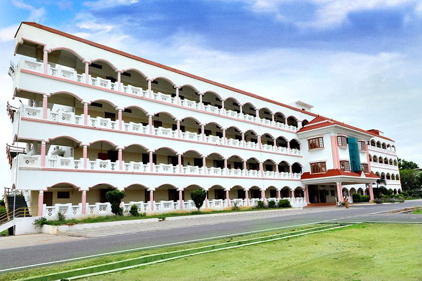 Sri Saradha Women's College Campus